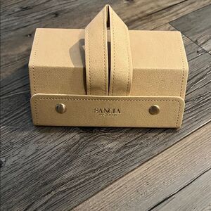 Sancia Tan Glasses Case